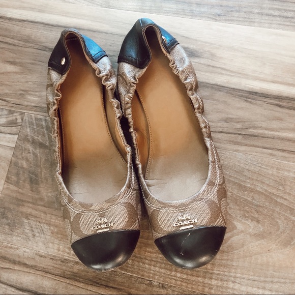 Coach Shoes - Coach Flats sz 9✨